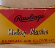 mickey-mantle-rawlings-gift-set-box